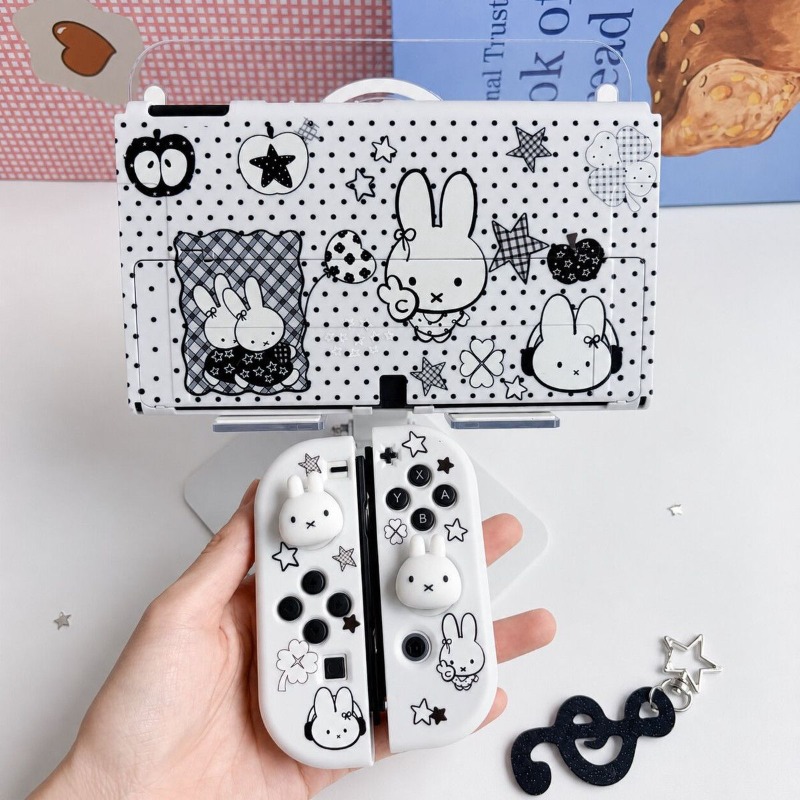 Gaming Console In - 닌텐도 스위치 OLED용 귀여운 미피 보호
